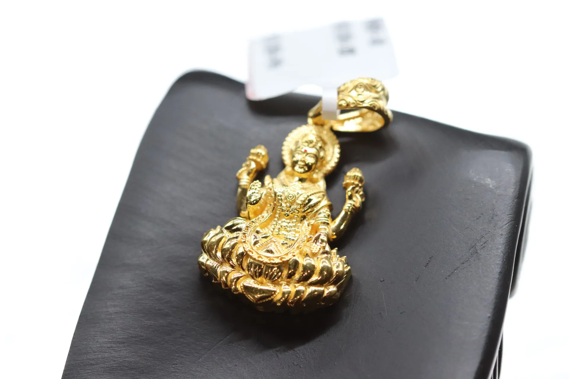 22k Pendant