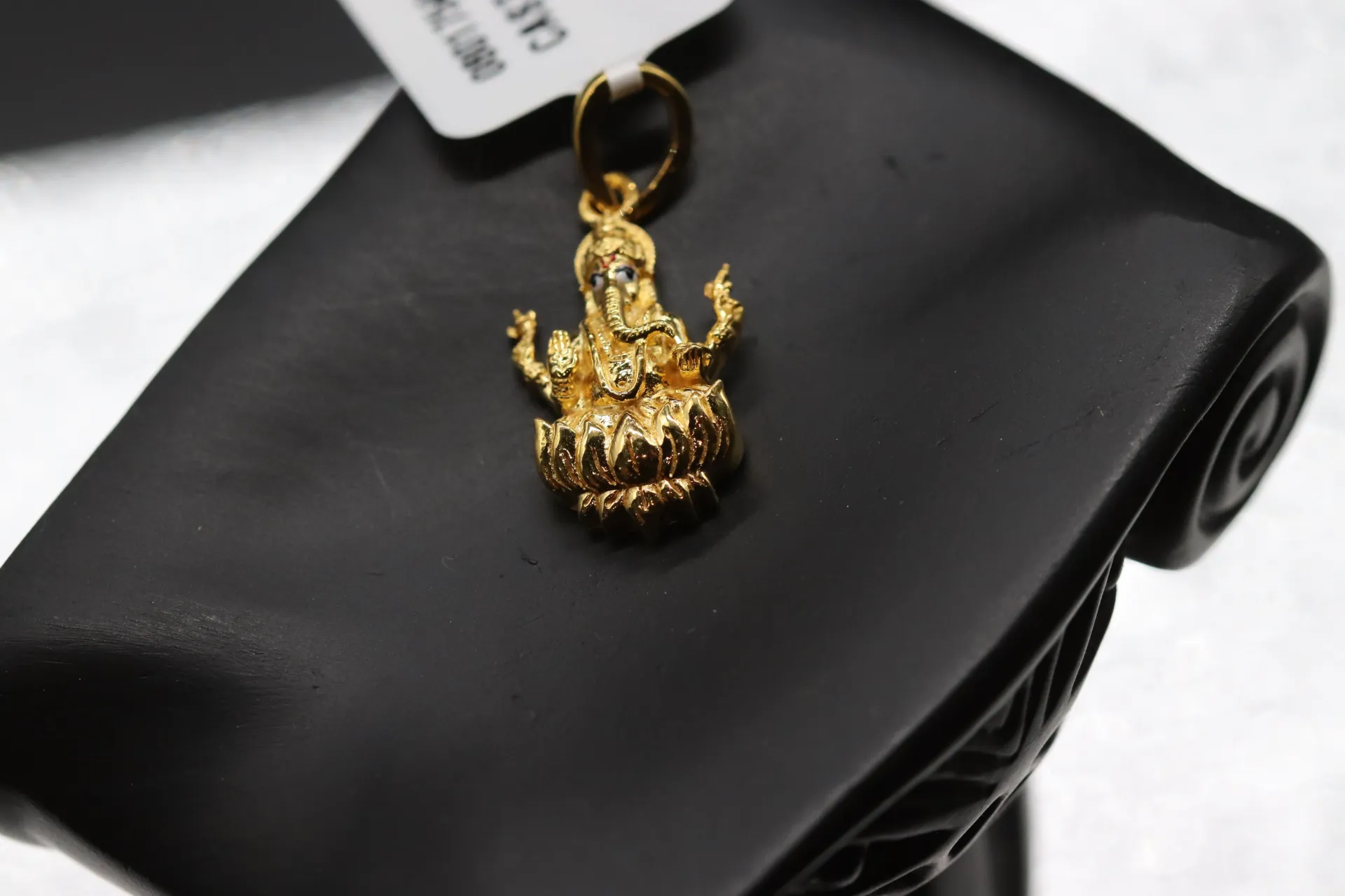 22k Pendant