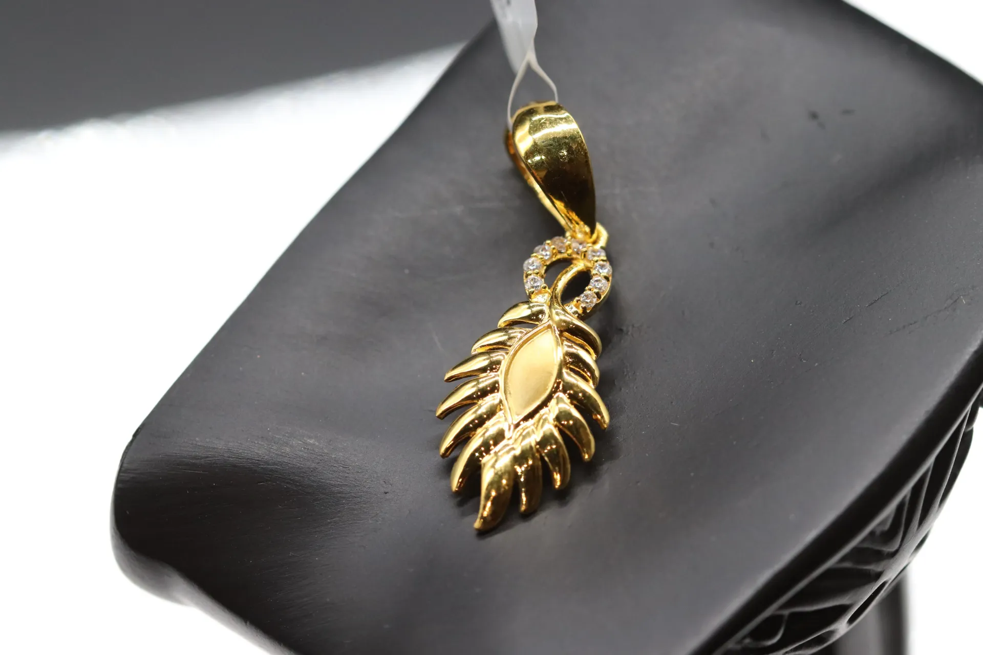 22k Pendant