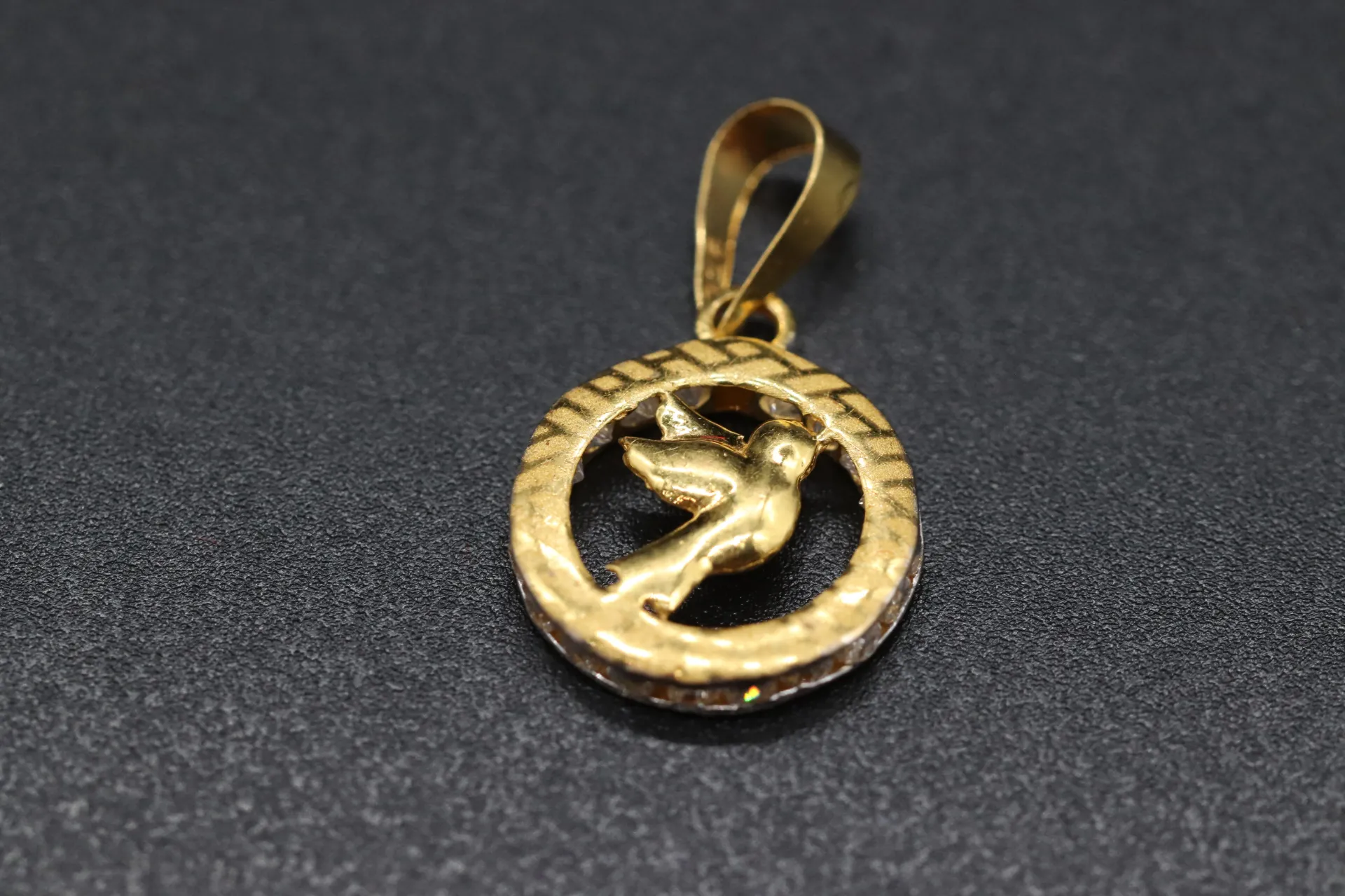 22k Pendant