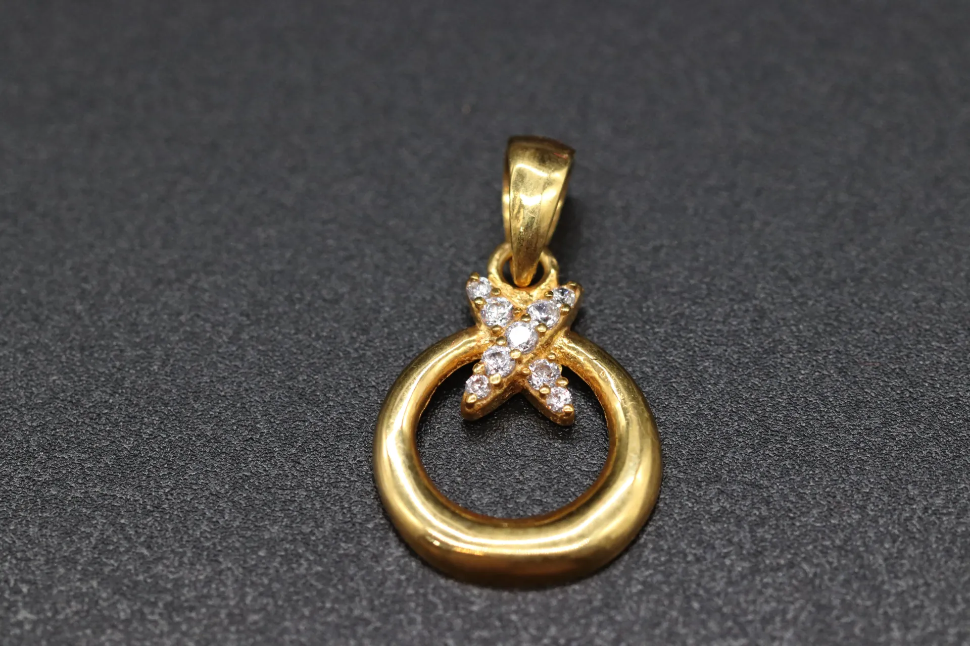 22k Pendant