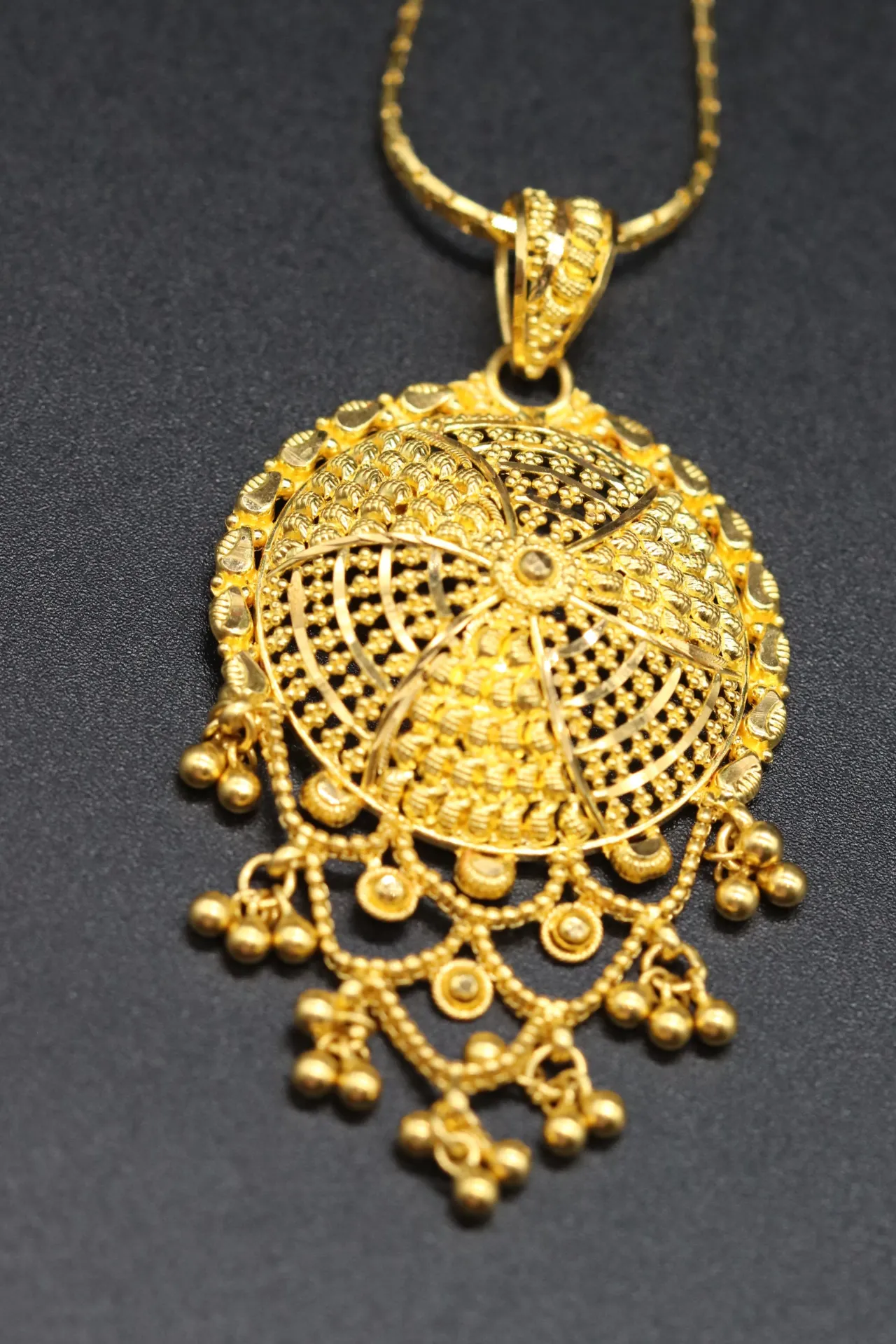 22k Pendant