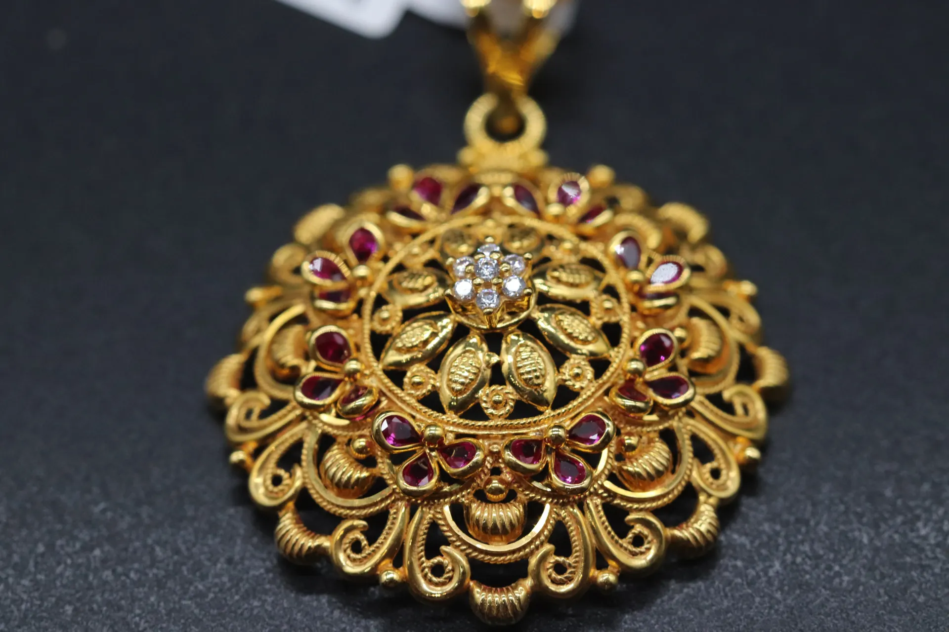 22k Pendant