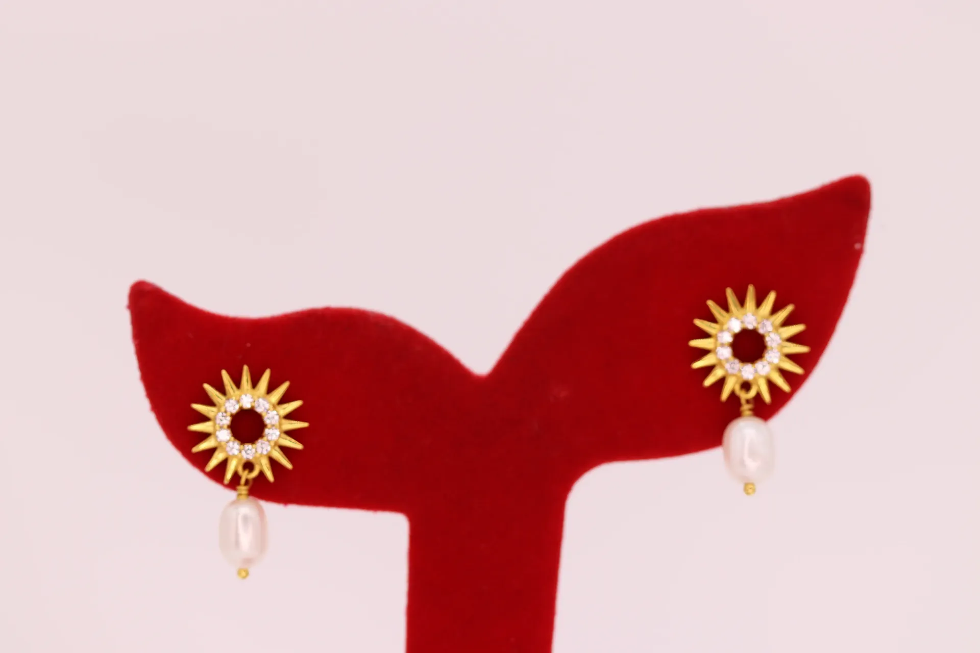 22k Pearl Earrings