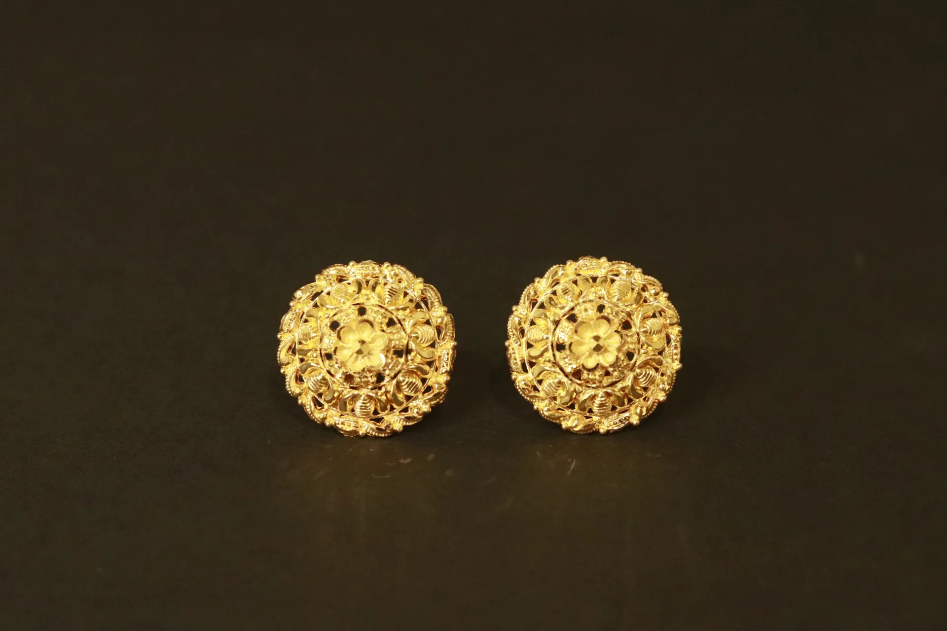 [10179] 24k Stud Earrings