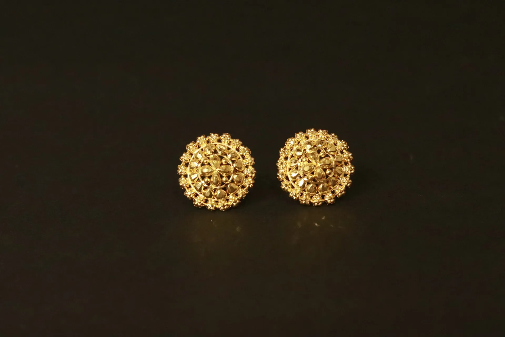 [10181] 24k Stud Earrings