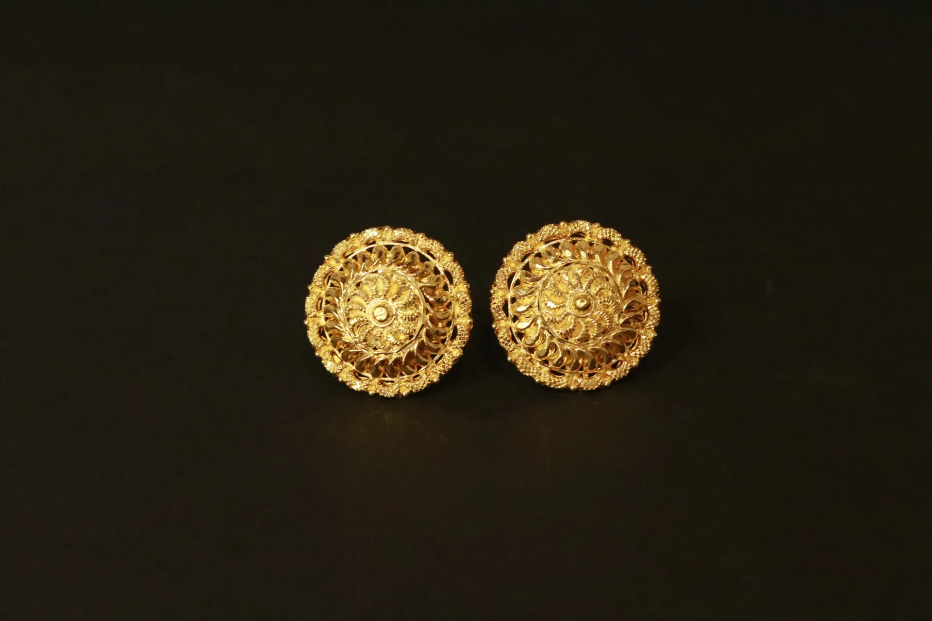 [10184] 24k Stud Earrings