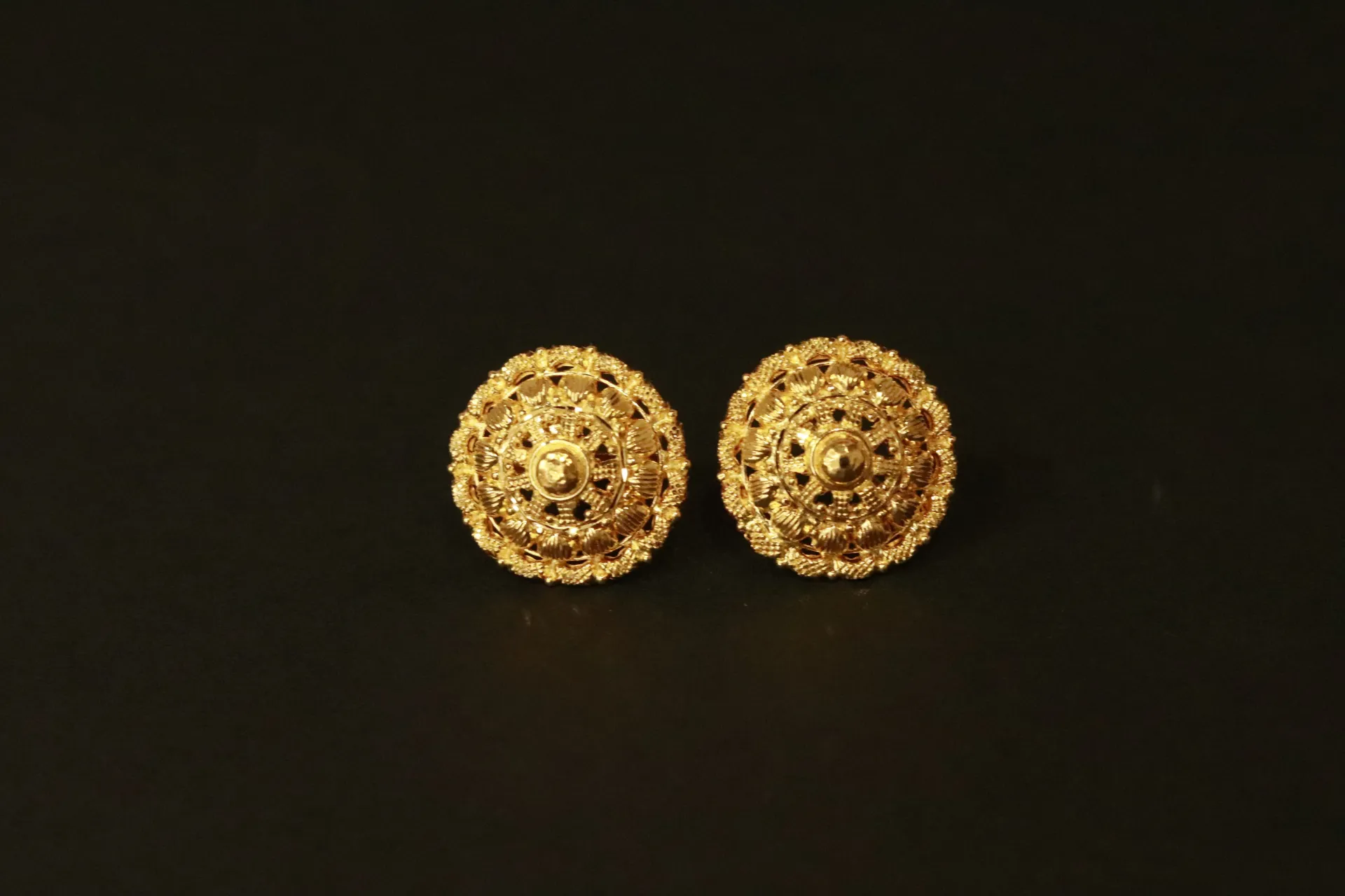 [10185] 24k Stud Earrings