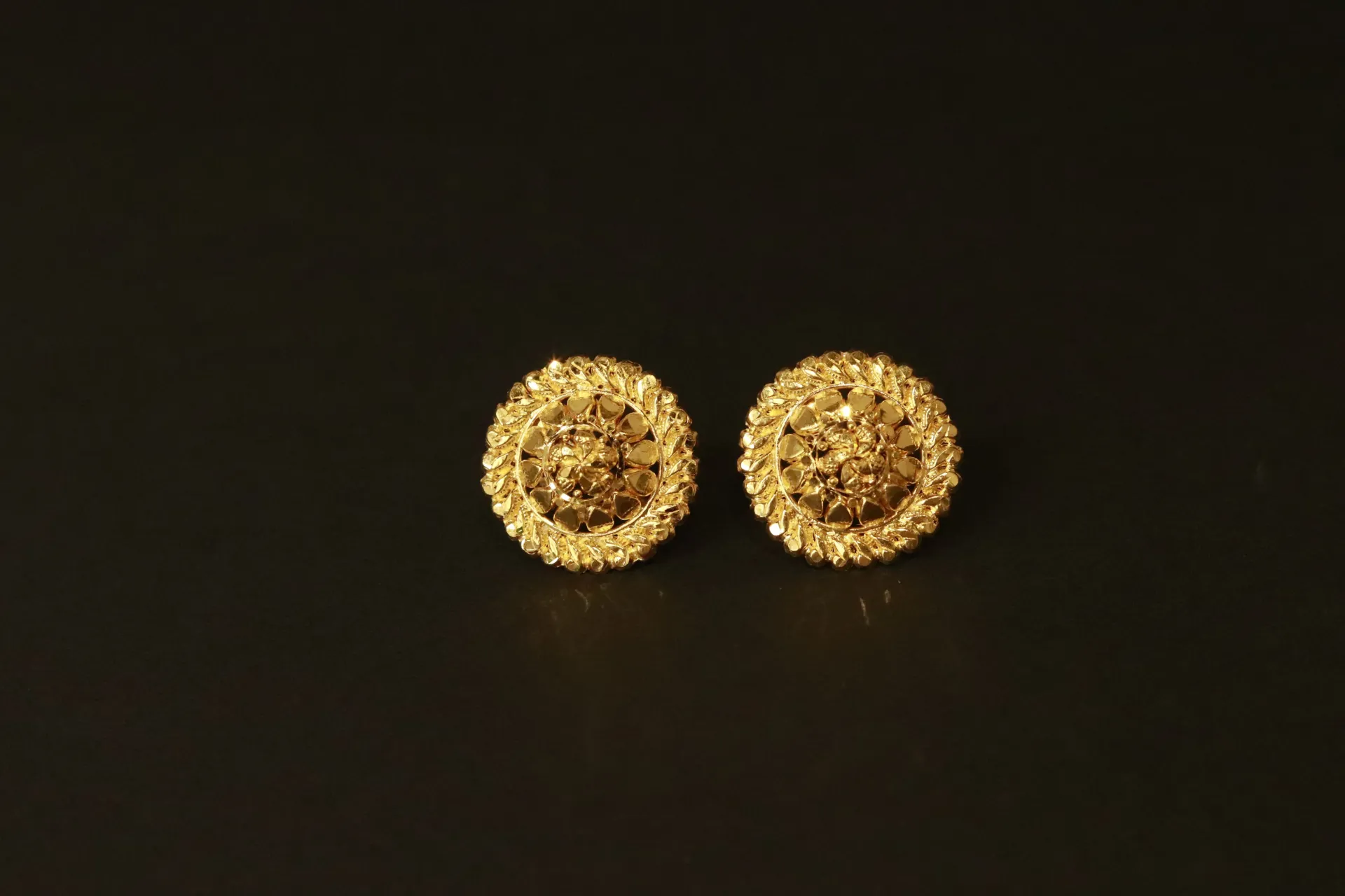 [10186] 24k Stud Earrings