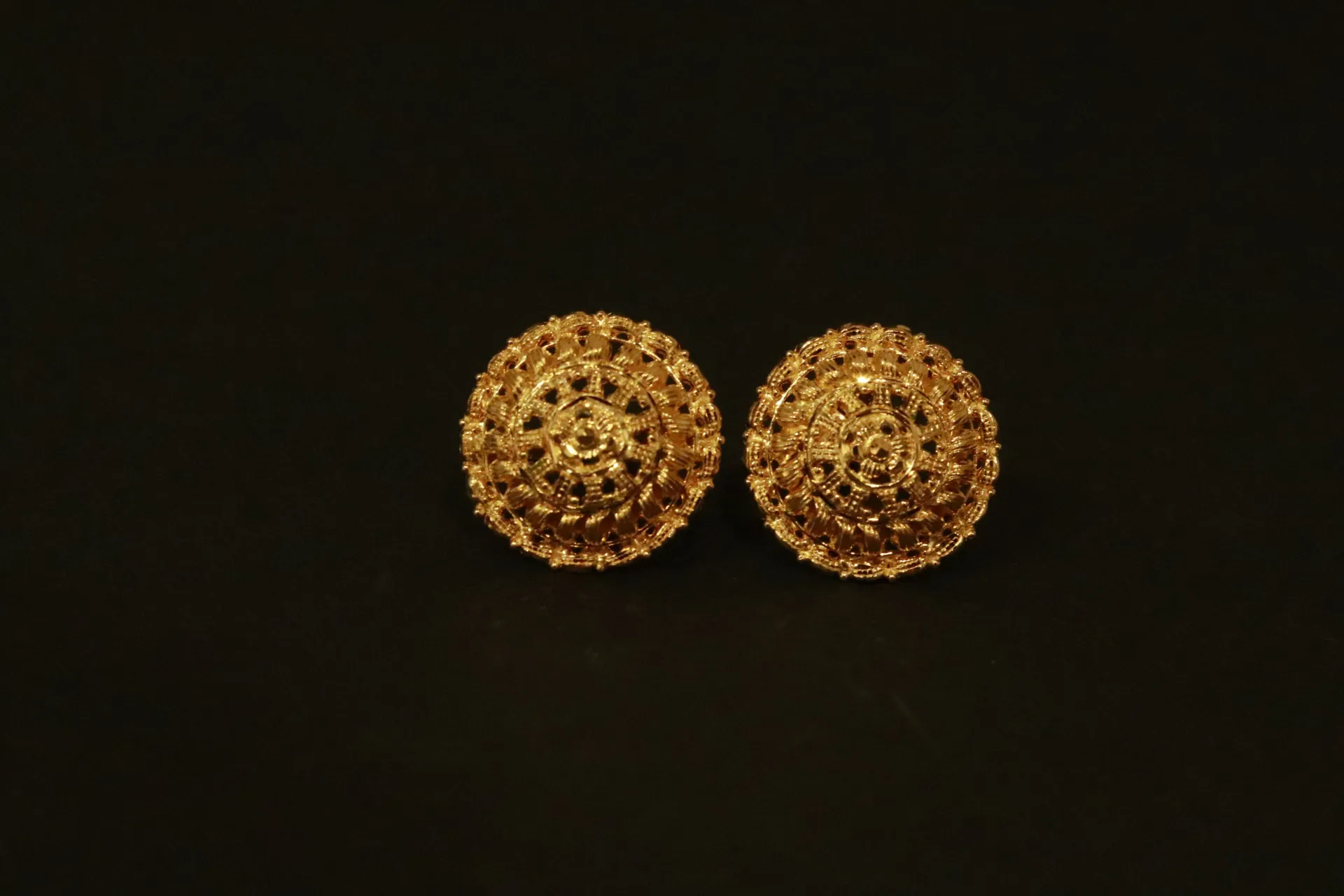 [10194] 24k Stud Earrings