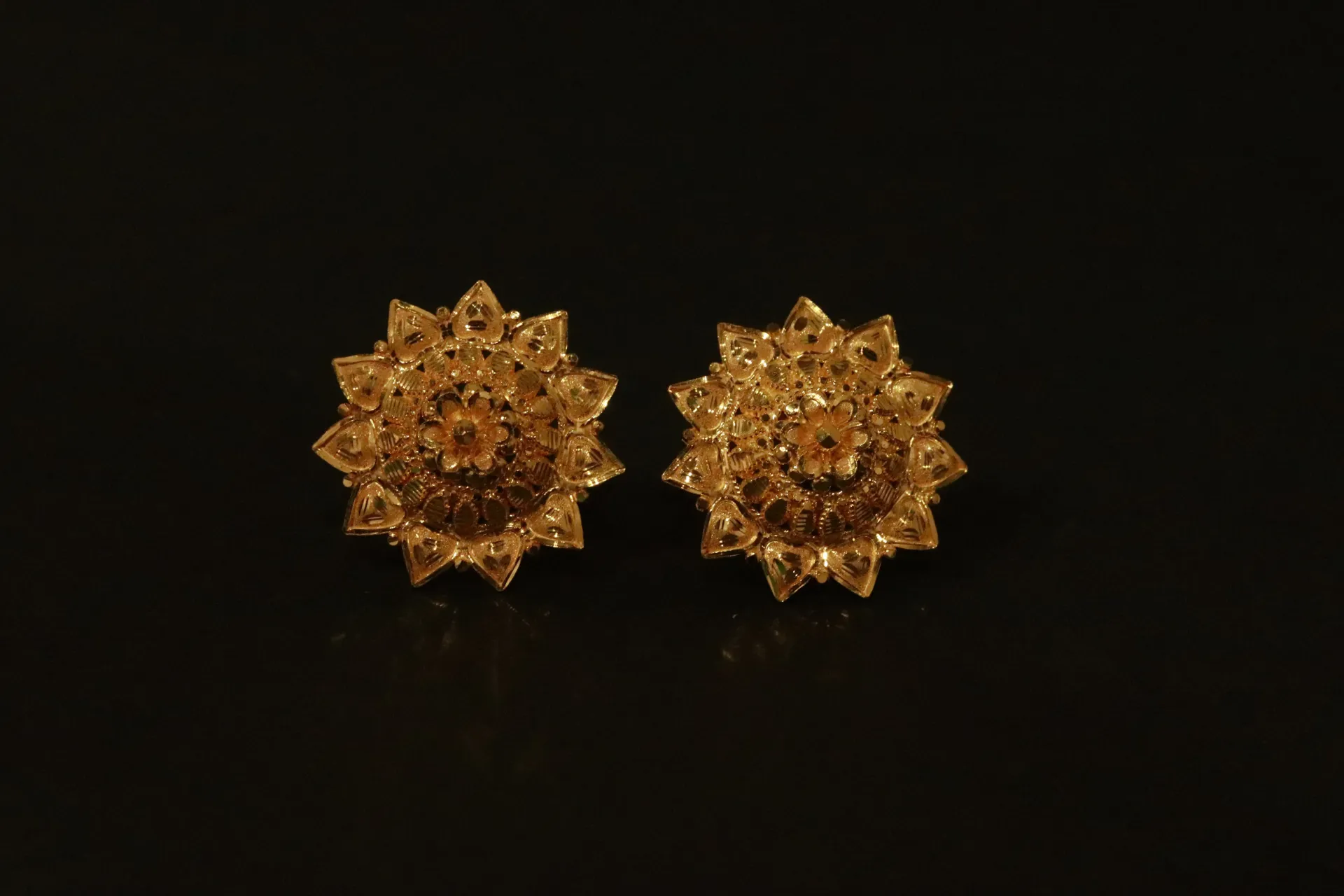 [10196] 24k Stud Earrings