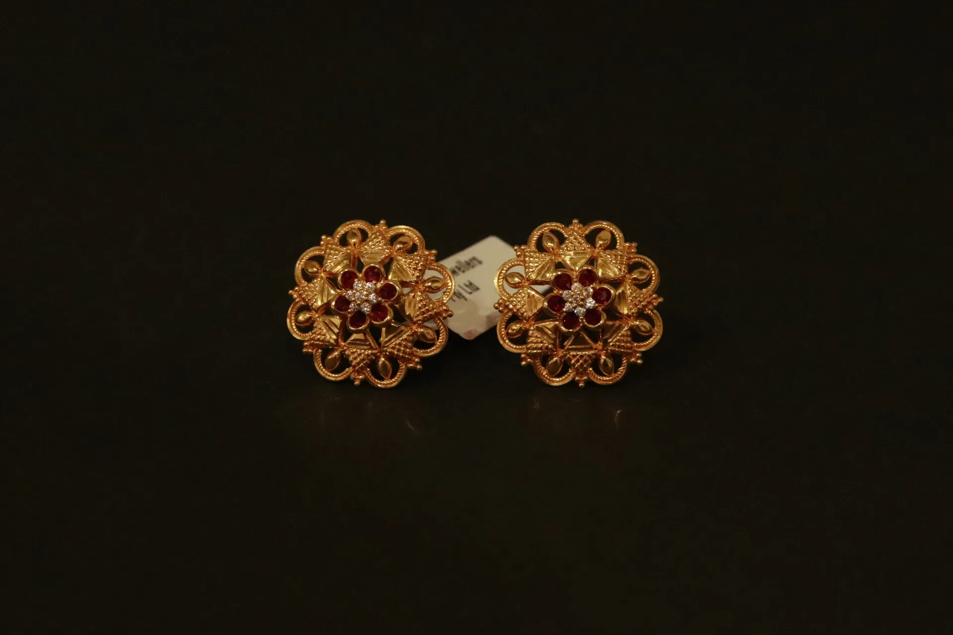 [10203] 22k Stud Earrings