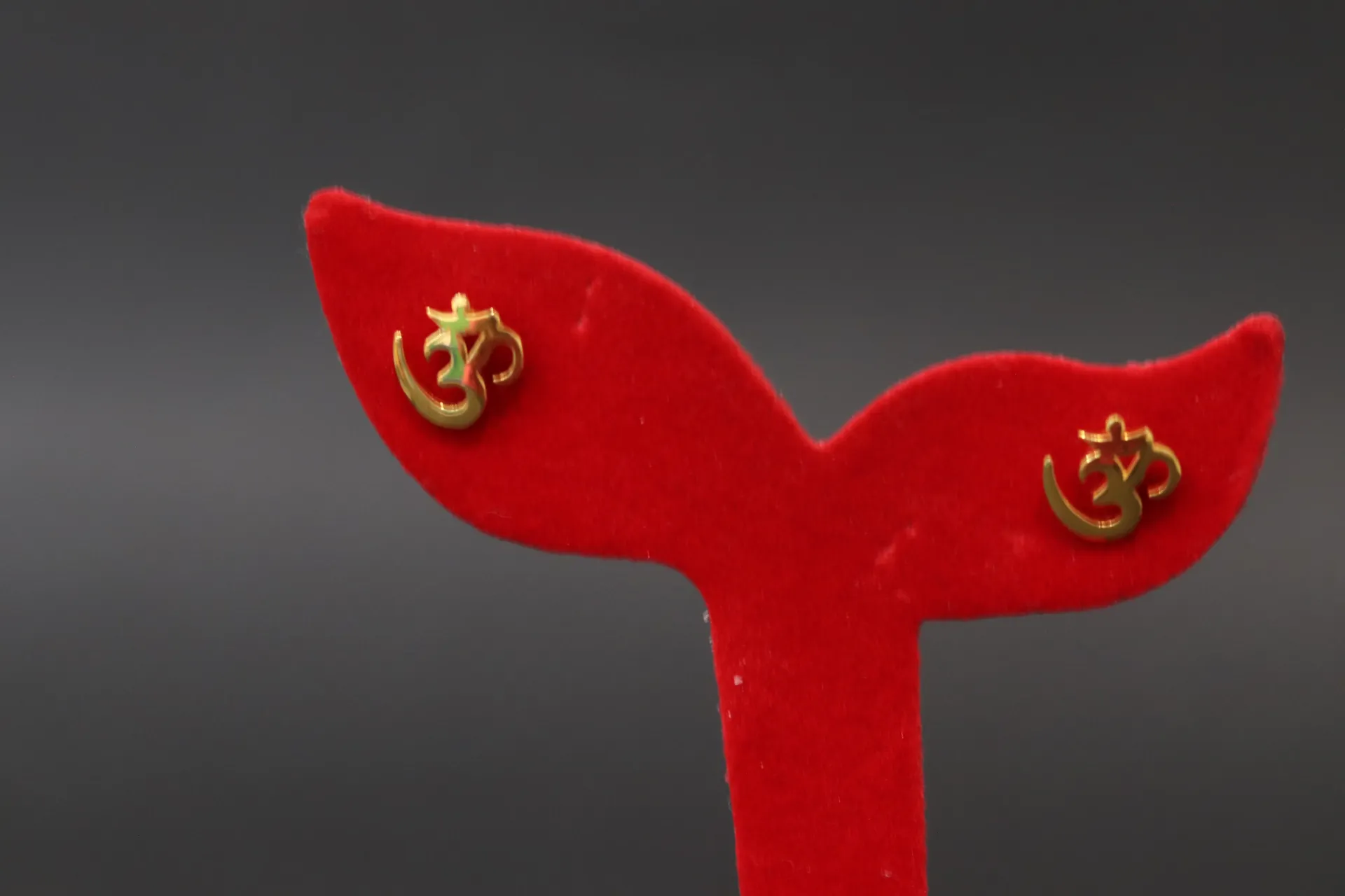 [10274] 22k Stud Earrings