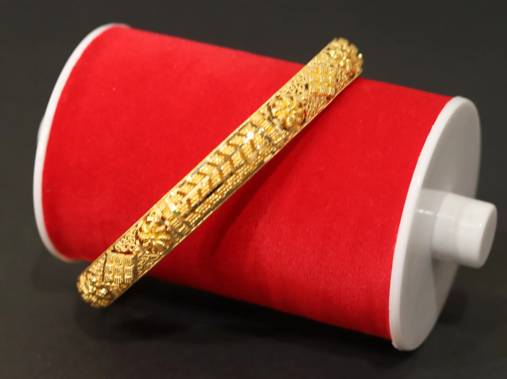 [10348] 22k Bangles
