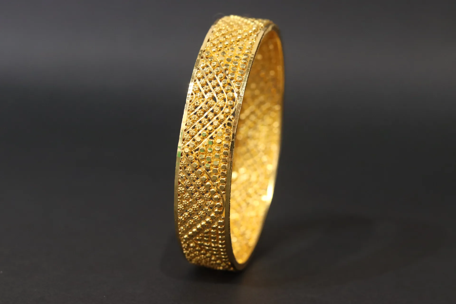 [10361] 22k Bangles
