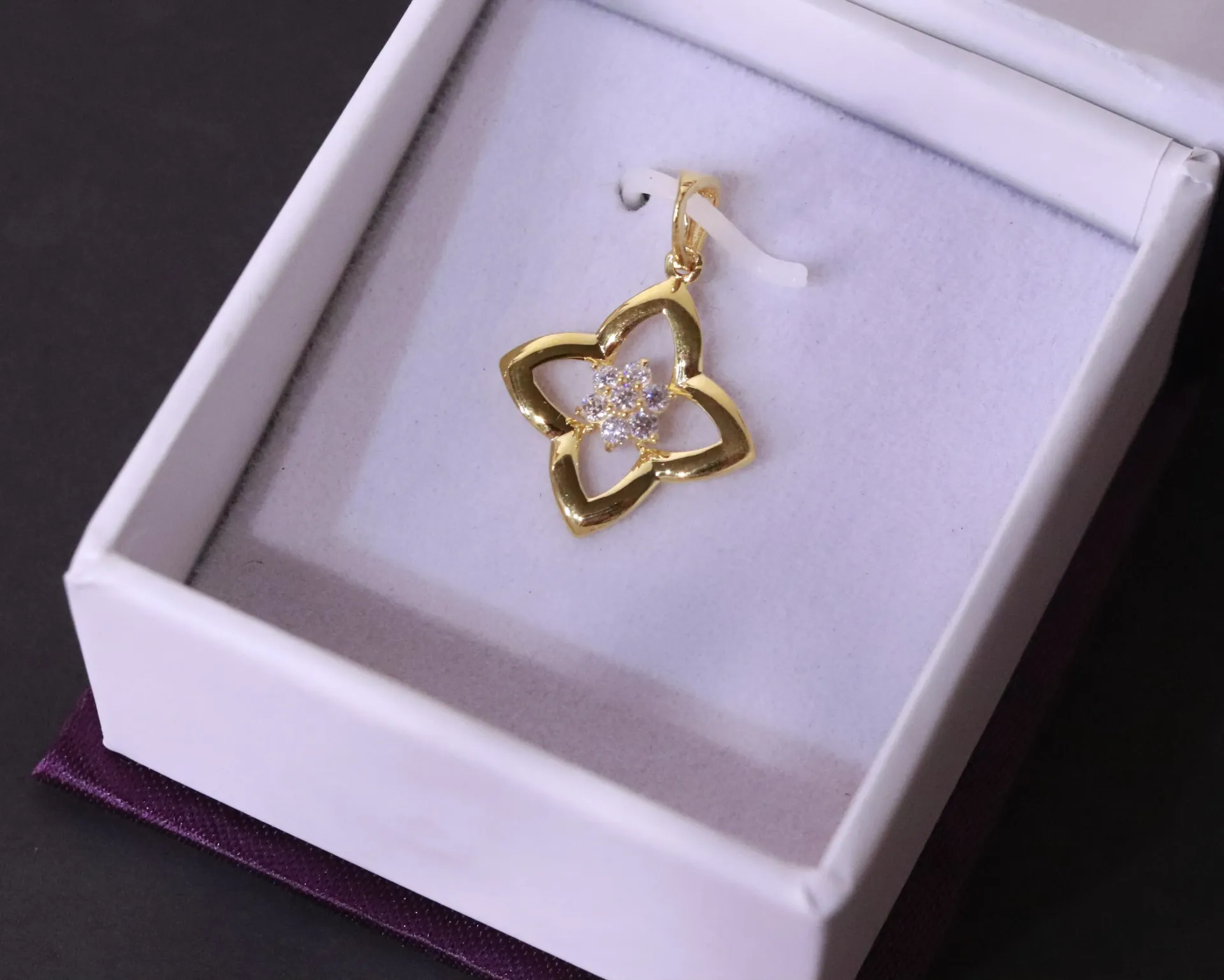 [10520] 22k Pendant