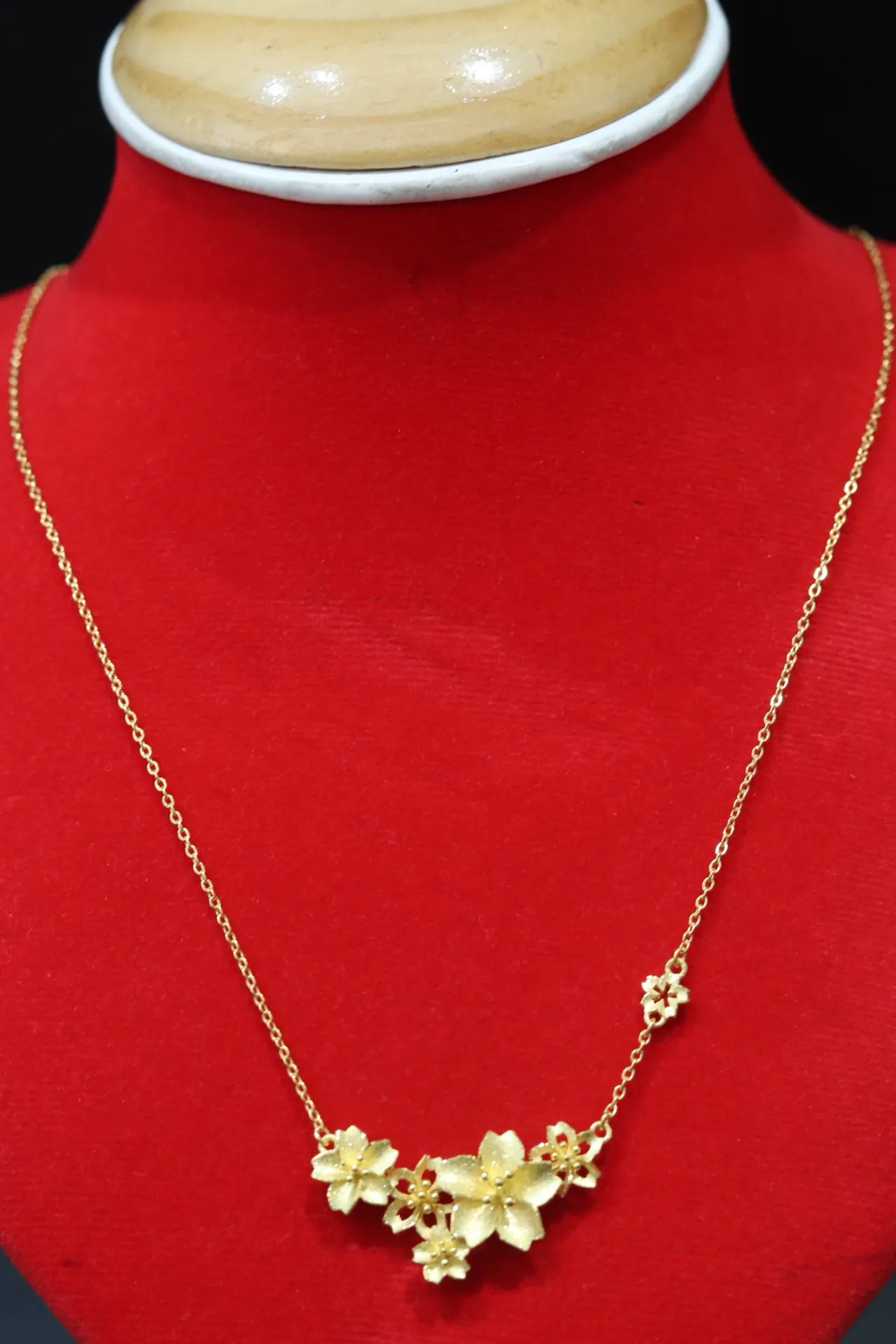 [10577] 24k Chain with Flower Pendant