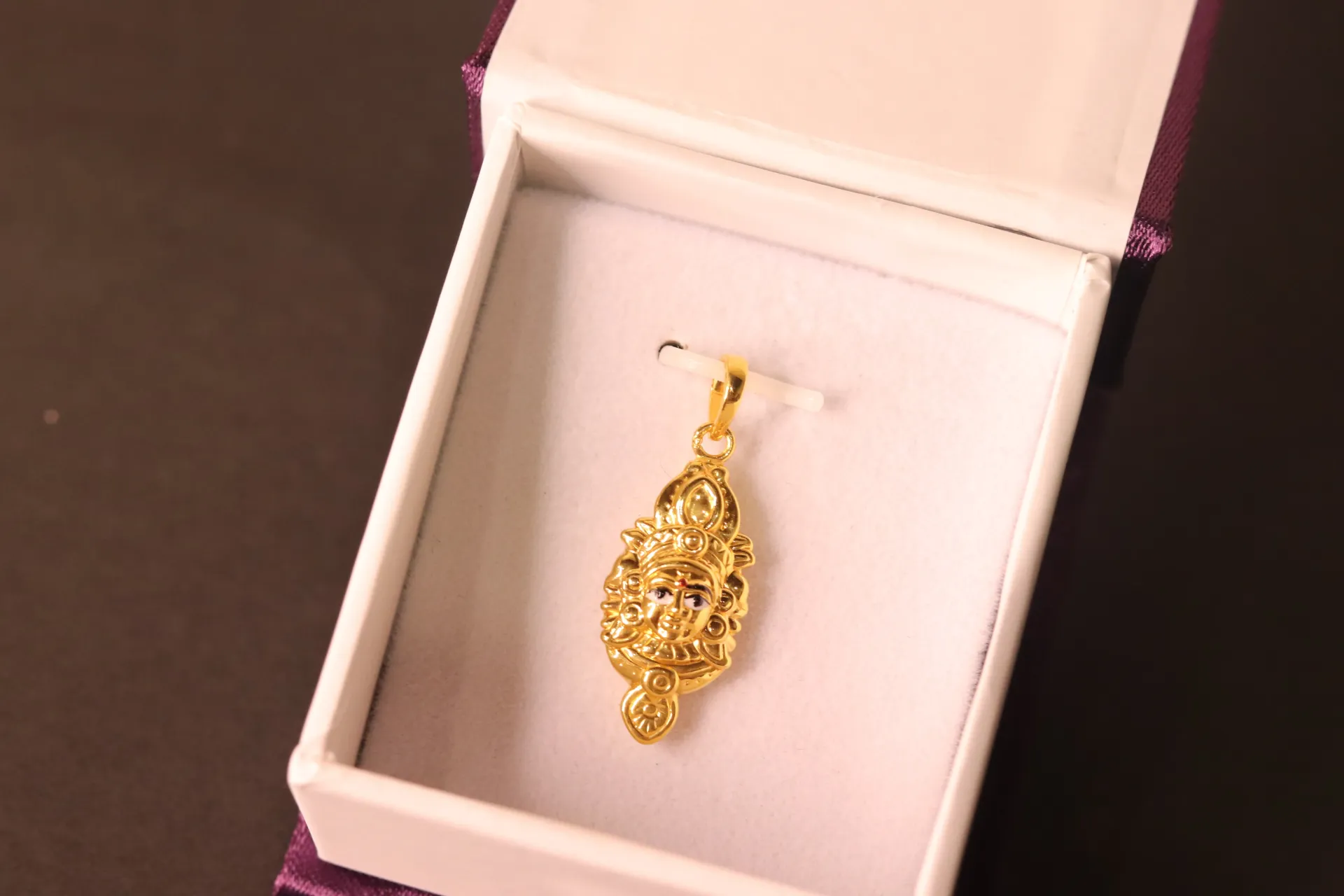 [10598] 22k Mata Ji Pendant