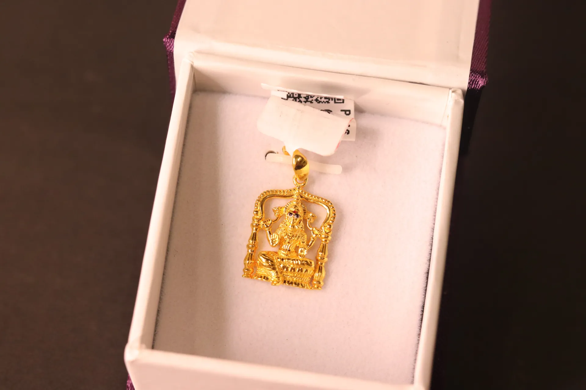 [10611] 22k Laxmi Ji Pendant