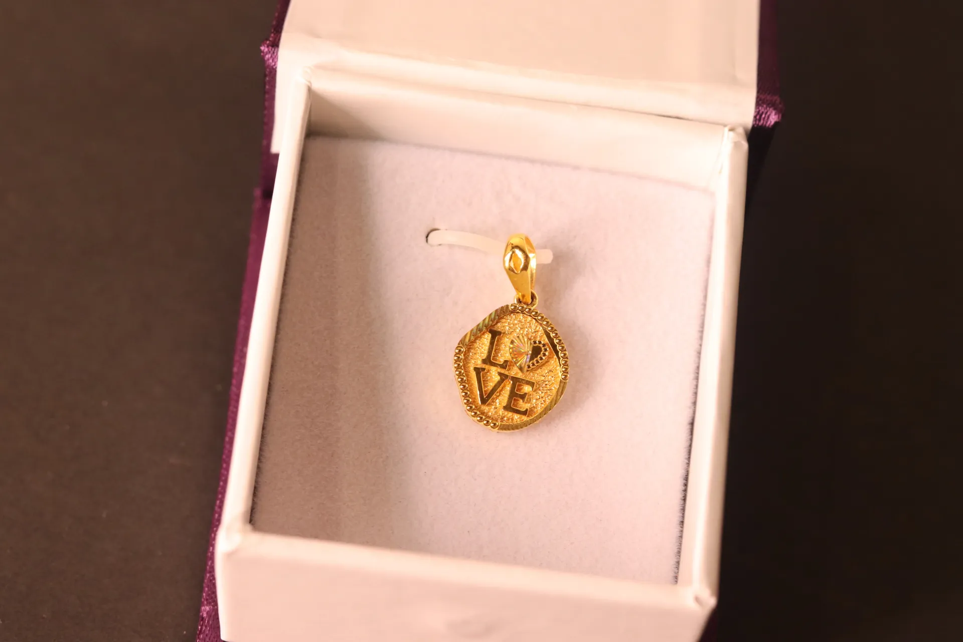 [10647] 22k Pendant