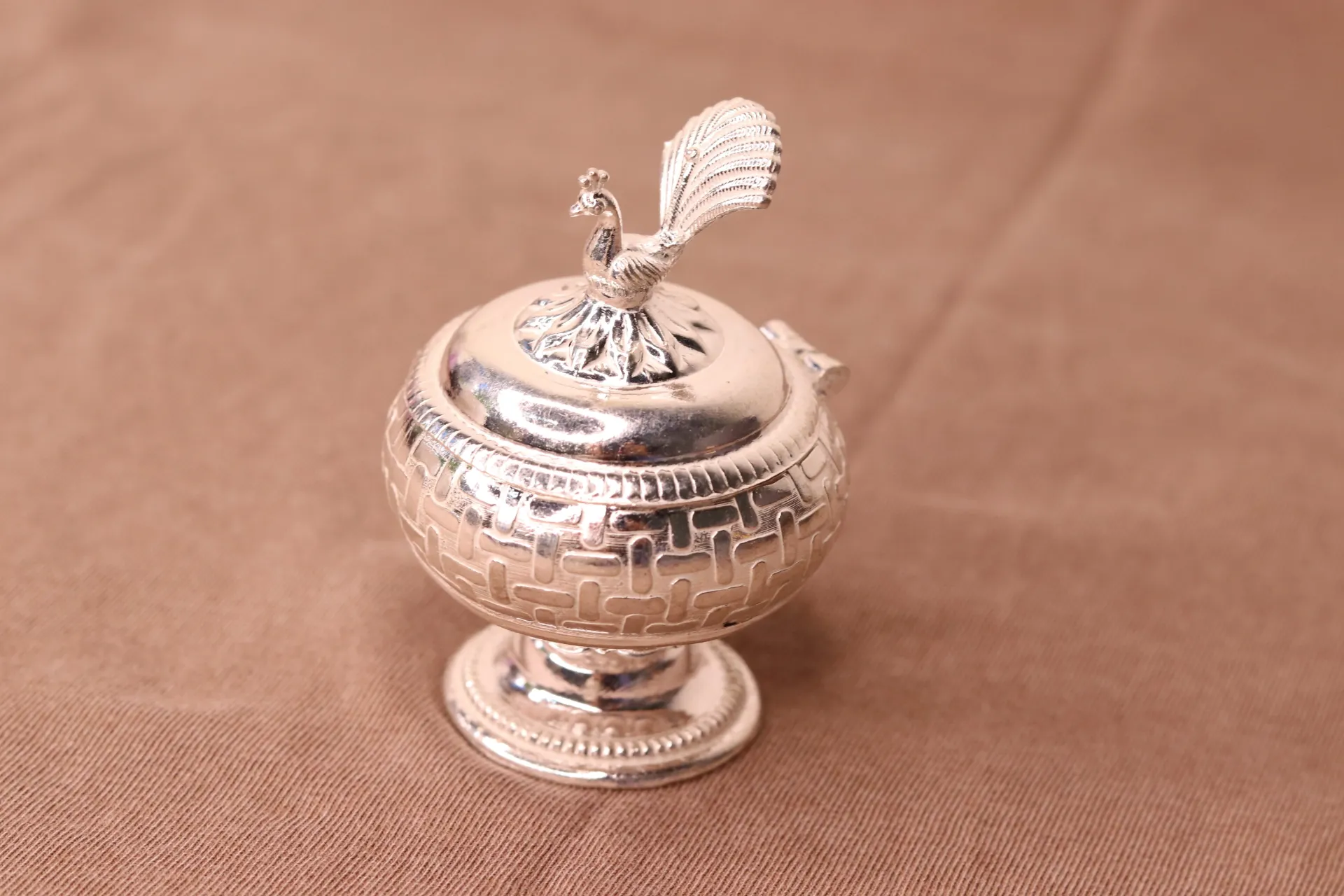 [10682] Silver Sindoor Box