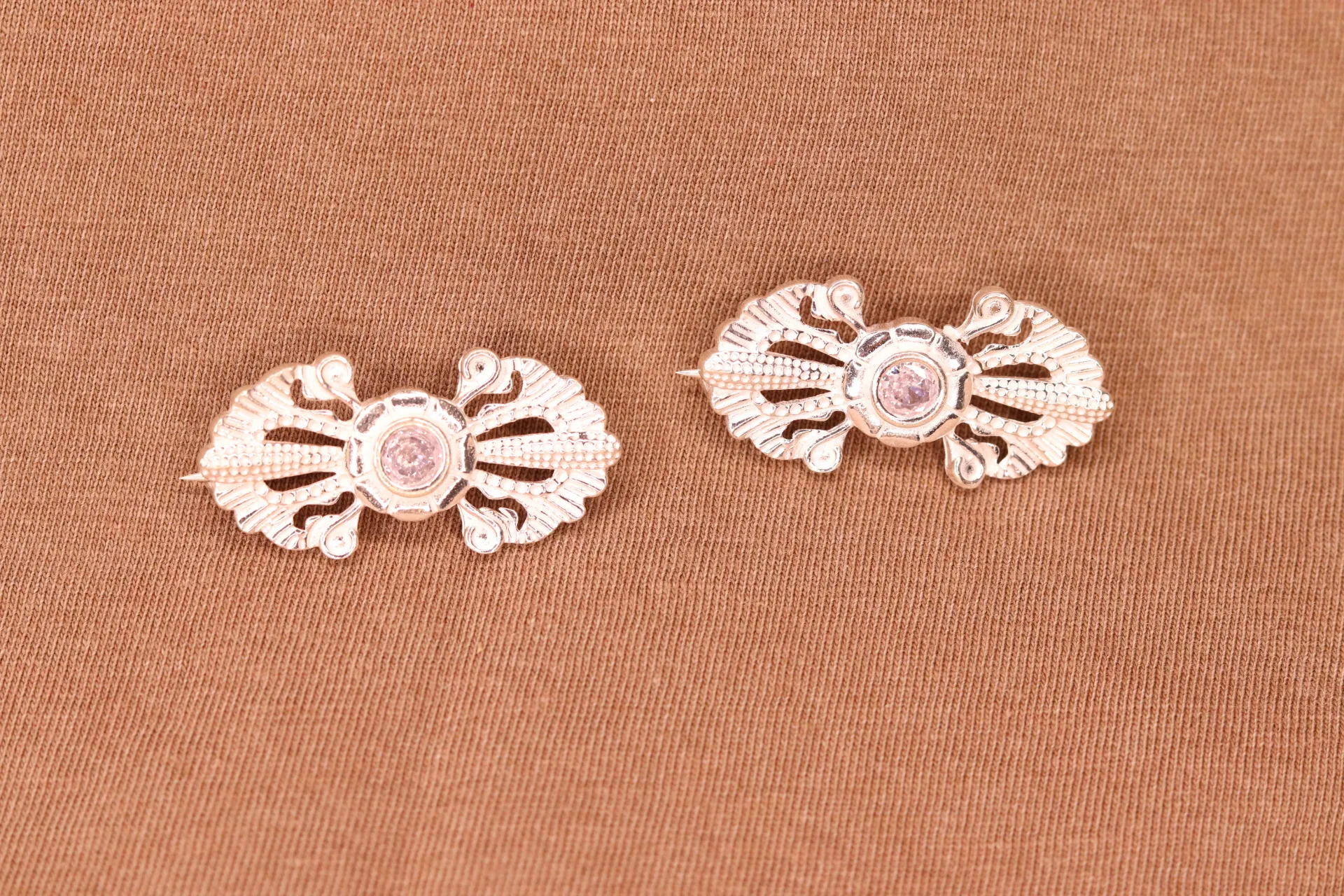 [10698] Silver Brooch
