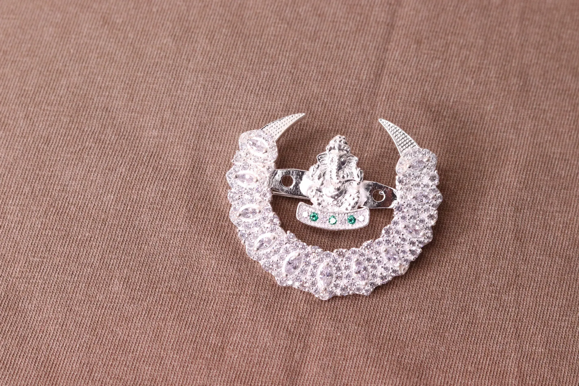 [10699] Silver Brooch (Ganesh Ji)