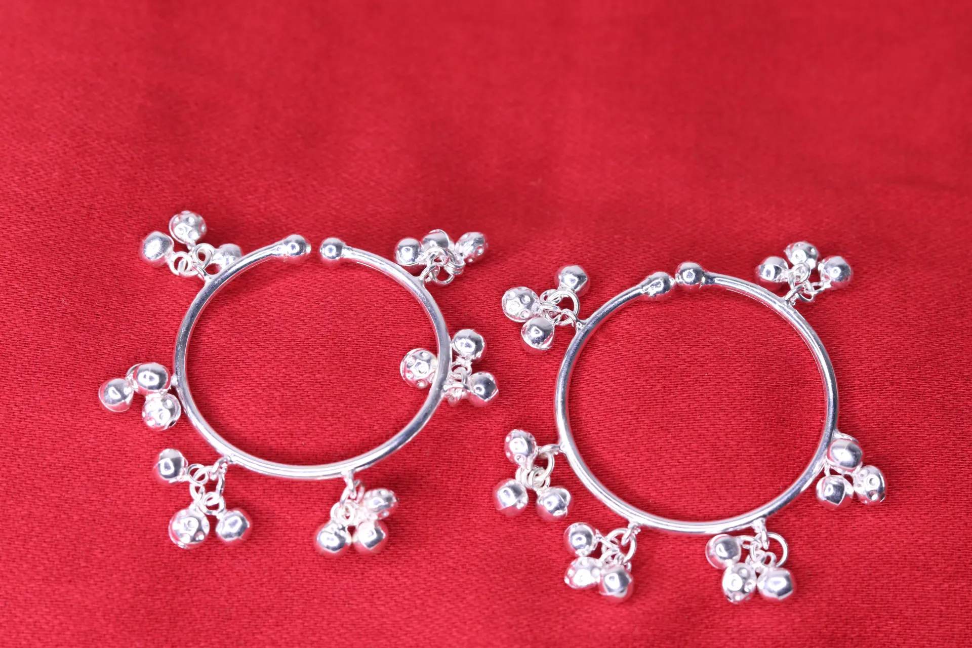 [10704] Silver Baby Bangles