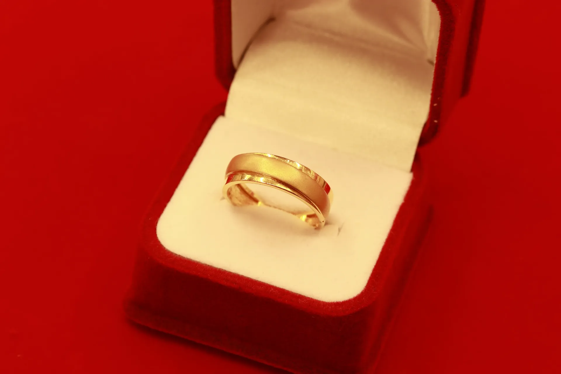 [10081] 22k Gold Band