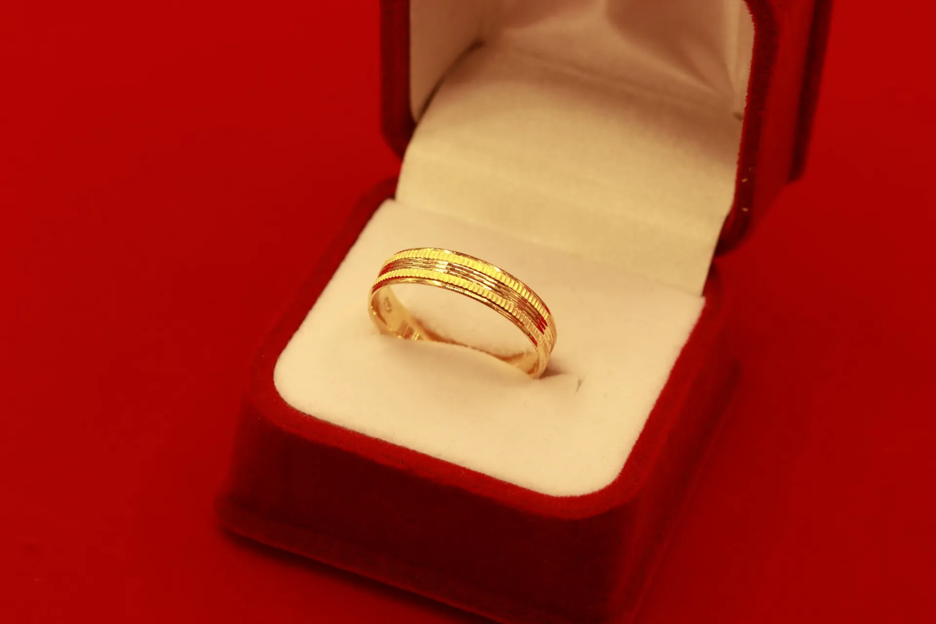 [10083] 22k Gold Band