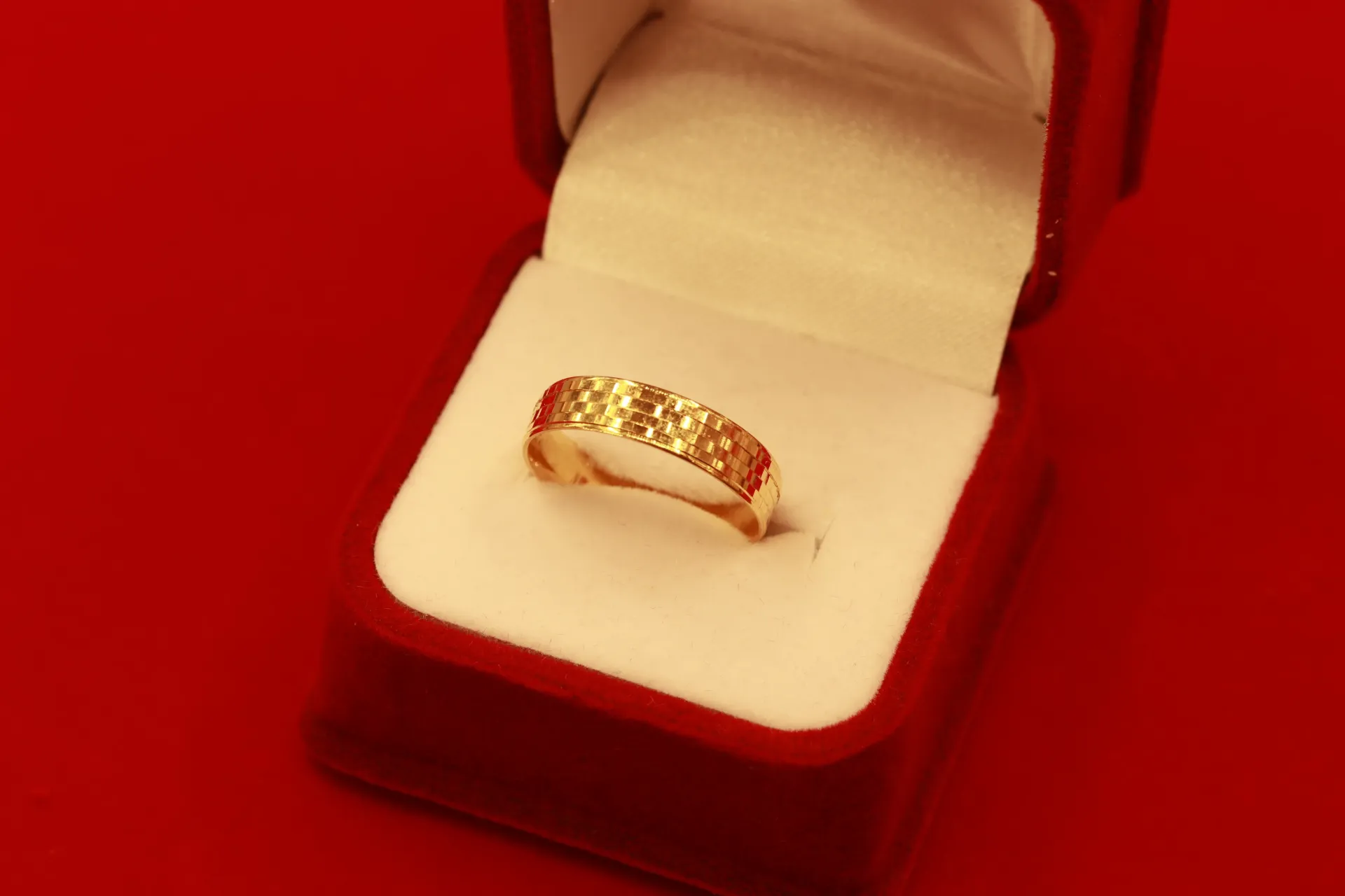 [10084] 22k Gold Band