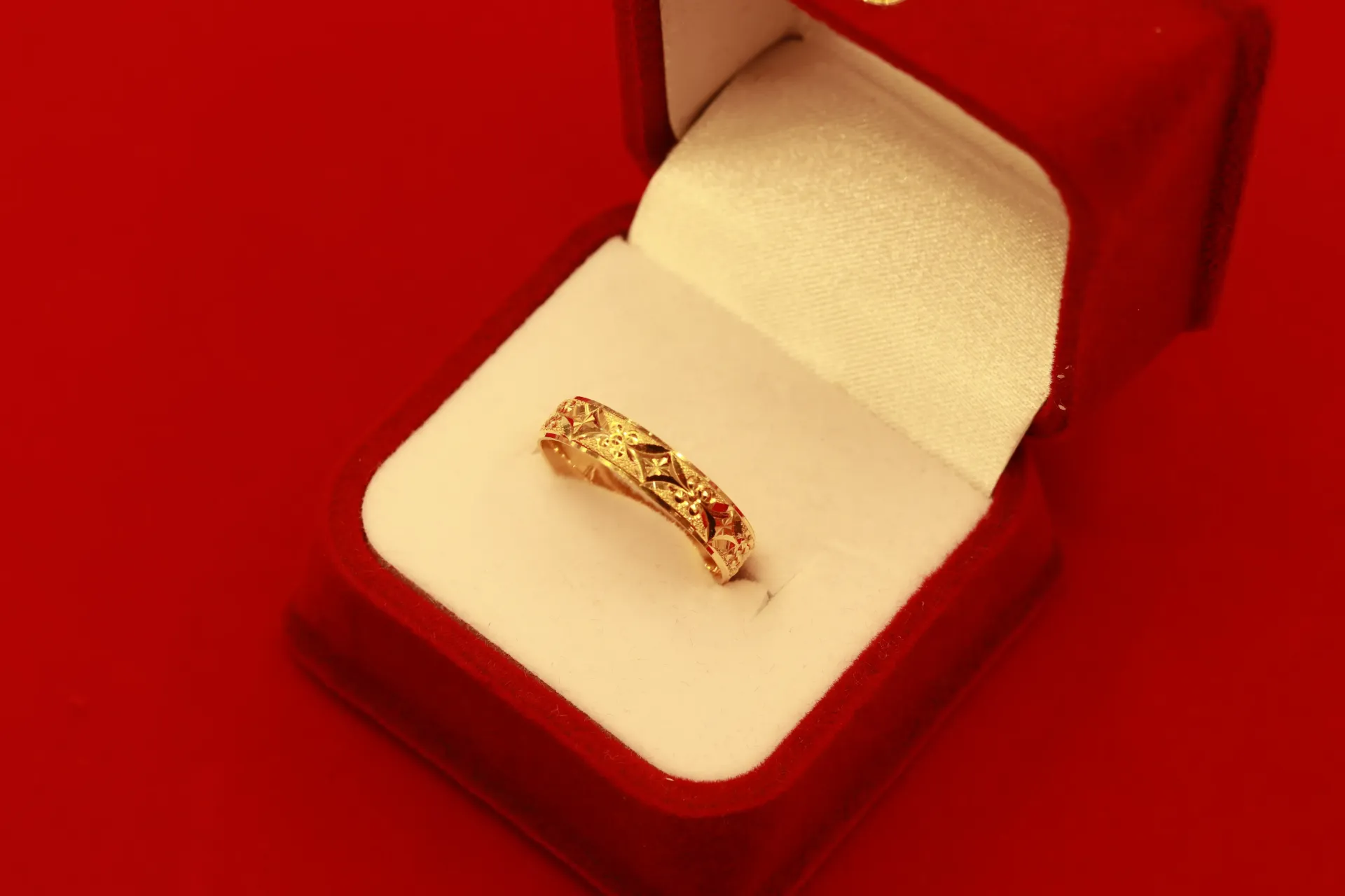 22k Gold Band