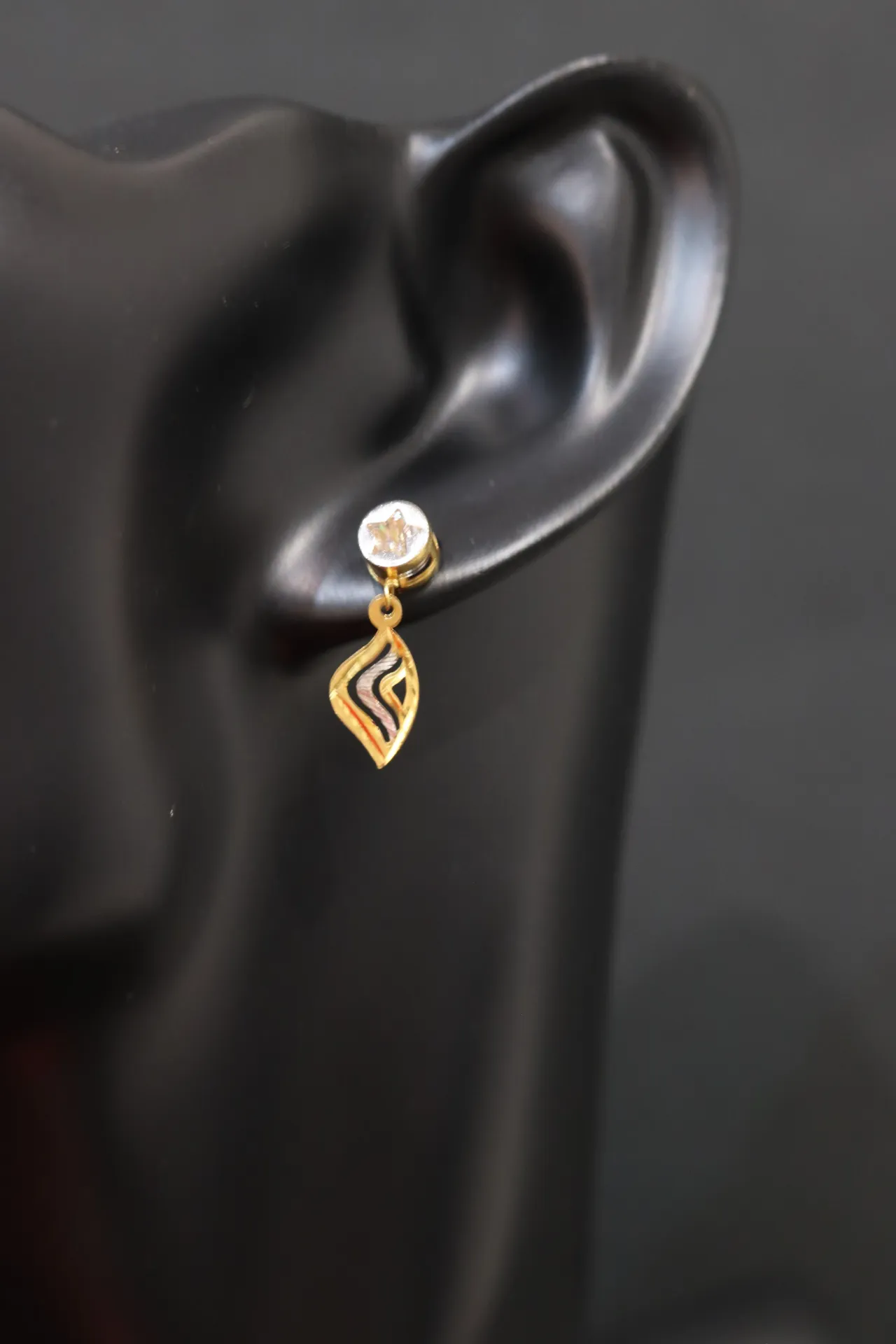 22k Studs/ Earring