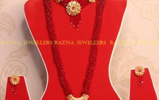 Red with Golden Rose Flowers Jewellery Set